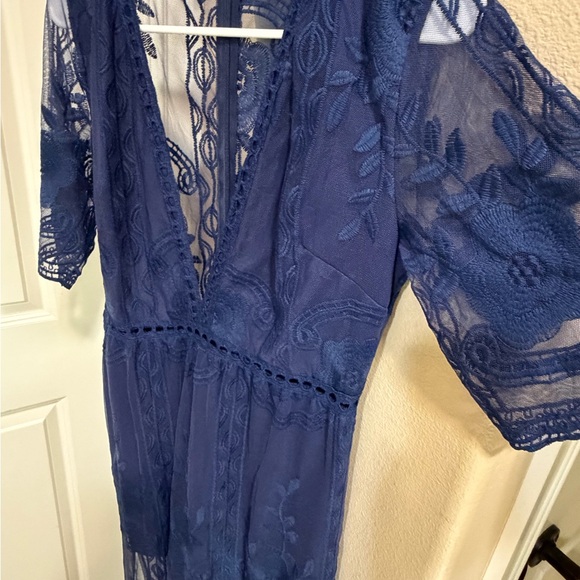 Boutique Navy Lace Maxi Dress with Sheer Details - Picture 3 of 6